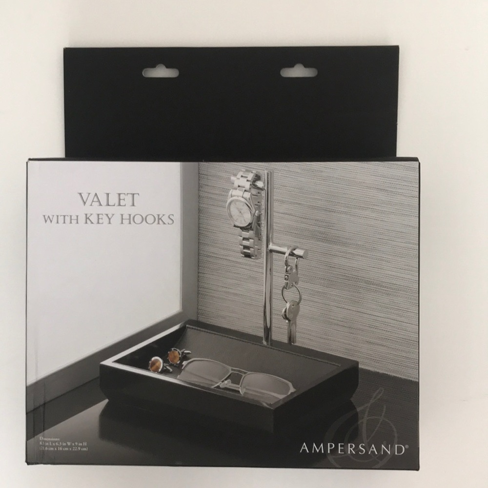 BED BATH& BEYOND VALLET WITH KEY HOOKS NEW